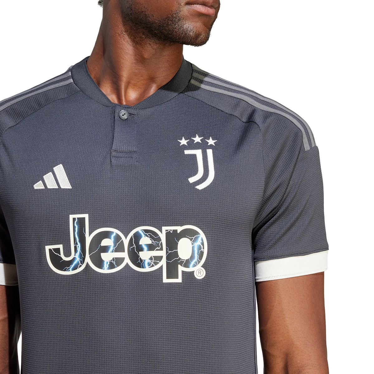 La camiseta única y solidaria del Real Madrid contra la Juventus